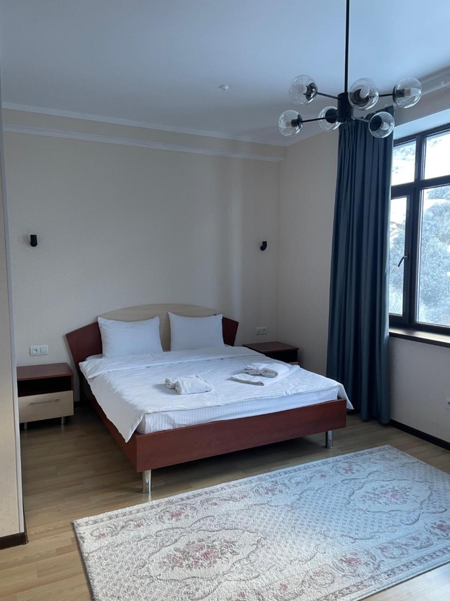 Issyk Ata Retreat Hotel Gorno-Serafimovka Exterior photo